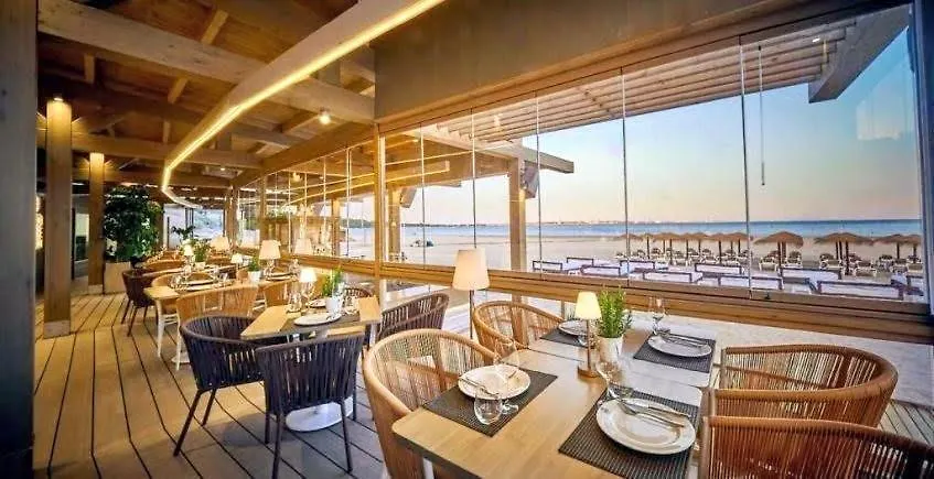 Apartamento Playa De Punta Candor 로타